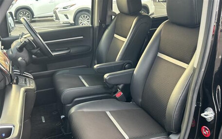 Honda Stepwgn IV, 2022 год, 2 530 000 рублей, 17 фотография