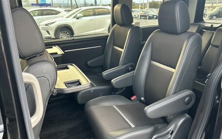 Honda Stepwgn IV, 2022 год, 2 530 000 рублей, 16 фотография