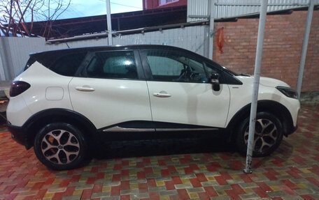 Renault Kaptur I рестайлинг, 2017 год, 1 450 000 рублей, 6 фотография