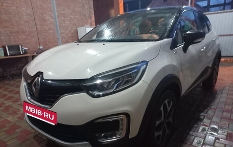 Renault Kaptur I рестайлинг, 2017 год, 1 450 000 рублей, 4 фотография