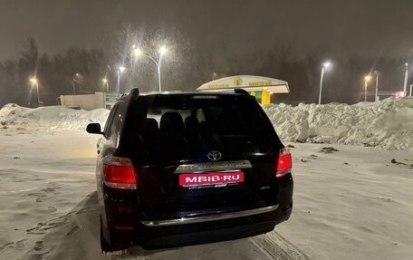 Toyota Highlander III, 2012 год, 1 900 000 рублей, 6 фотография