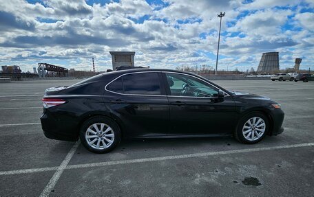 Toyota Camry, 2018 год, 1 950 000 рублей, 5 фотография