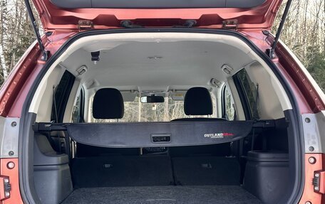 Mitsubishi Outlander III рестайлинг 3, 2013 год, 1 490 000 рублей, 18 фотография