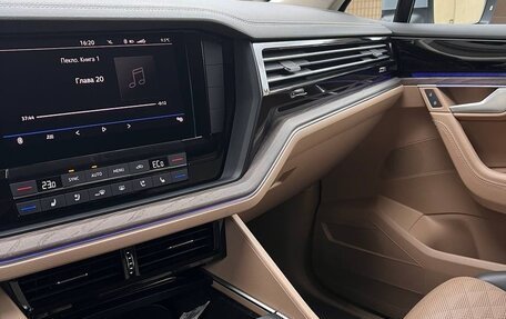 Volkswagen Touareg III, 2021 год, 6 400 000 рублей, 7 фотография