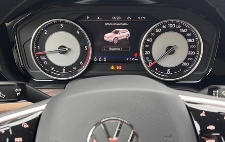 Volkswagen Touareg III, 2021 год, 6 400 000 рублей, 8 фотография