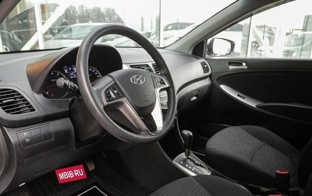 Hyundai Solaris II рестайлинг, 2015 год, 958 000 рублей, 14 фотография