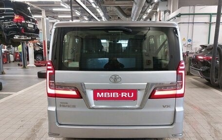 Toyota HiAce H300, 2021 год, 4 990 000 рублей, 11 фотография