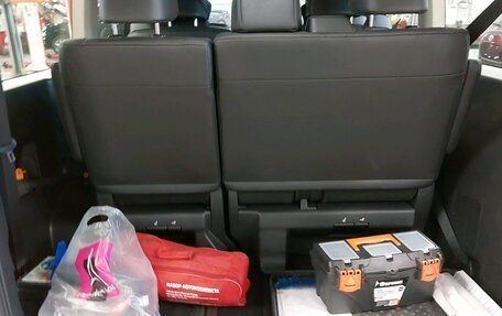 Toyota HiAce H300, 2021 год, 4 990 000 рублей, 12 фотография