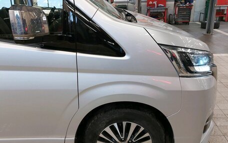 Toyota HiAce H300, 2021 год, 4 990 000 рублей, 17 фотография