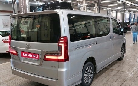 Toyota HiAce H300, 2021 год, 4 990 000 рублей, 14 фотография