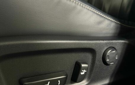 Lexus RX IV рестайлинг, 2020 год, 4 699 000 рублей, 8 фотография