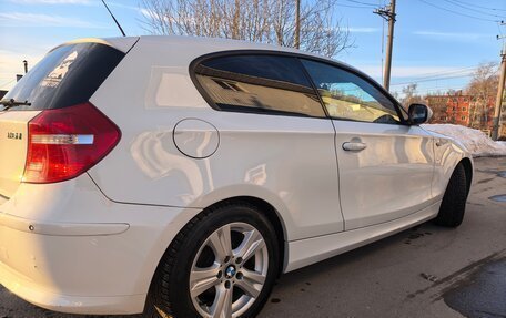 BMW 1 серия, 2011 год, 780 000 рублей, 3 фотография