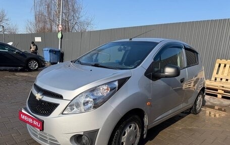 Chevrolet Spark III, 2011 год, 480 000 рублей, 3 фотография