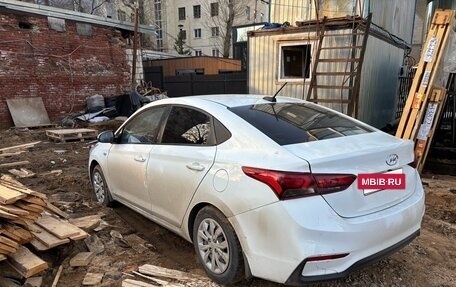 Hyundai Solaris II рестайлинг, 2018 год, 920 000 рублей, 4 фотография