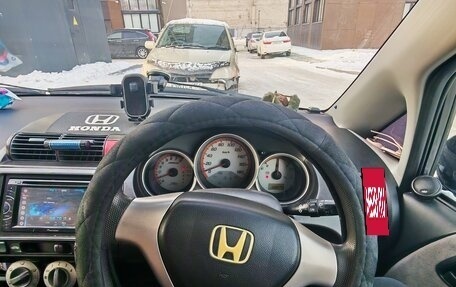 Honda Fit III, 2005 год, 450 000 рублей, 5 фотография