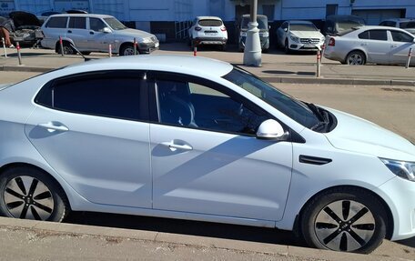 KIA Rio III рестайлинг, 2013 год, 850 000 рублей, 4 фотография