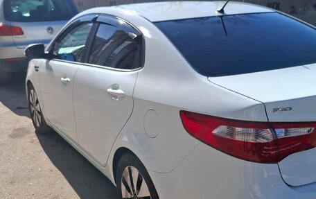 KIA Rio III рестайлинг, 2013 год, 850 000 рублей, 6 фотография