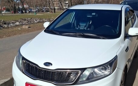 KIA Rio III рестайлинг, 2013 год, 850 000 рублей, 2 фотография