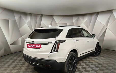 Cadillac XT5 I рестайлинг, 2021 год, 3 900 000 рублей, 2 фотография
