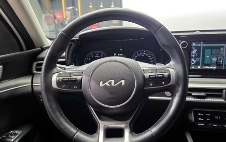 KIA K5, 2022 год, 2 080 000 рублей, 15 фотография