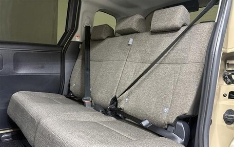 Toyota Sienta, 2022 год, 1 330 000 рублей, 20 фотография