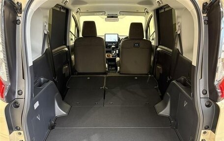Toyota Sienta, 2022 год, 1 330 000 рублей, 21 фотография