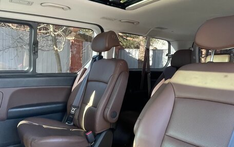 Hyundai Grand Starex Grand Starex I рестайлинг 2, 2020 год, 5 150 000 рублей, 5 фотография