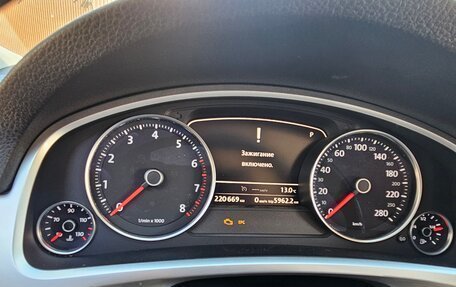 Volkswagen Touareg III, 2014 год, 2 650 000 рублей, 3 фотография