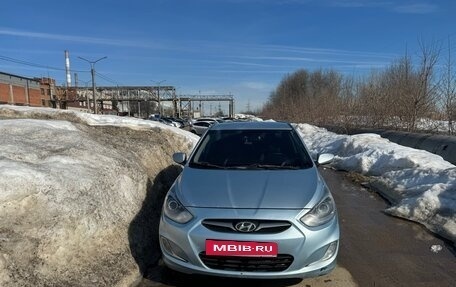 Hyundai Solaris II рестайлинг, 2012 год, 520 000 рублей, 2 фотография