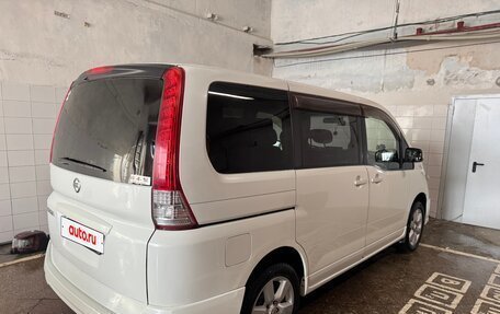Nissan Serena III, 2005 год, 770 000 рублей, 12 фотография