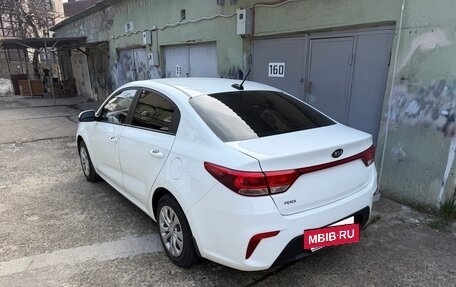 KIA Rio IV, 2017 год, 1 300 000 рублей, 2 фотография