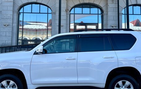 Toyota Land Cruiser Prado 150 рестайлинг 2, 2019 год, 4 099 000 рублей, 13 фотография