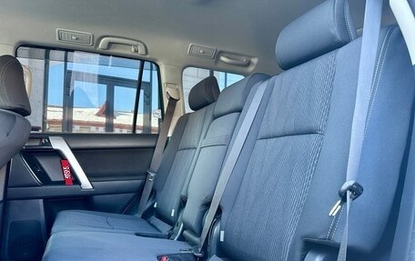 Toyota Land Cruiser Prado 150 рестайлинг 2, 2019 год, 4 099 000 рублей, 7 фотография