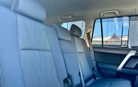 Toyota Land Cruiser Prado 150 рестайлинг 2, 2019 год, 4 099 000 рублей, 15 фотография