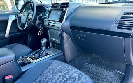 Toyota Land Cruiser Prado 150 рестайлинг 2, 2019 год, 4 099 000 рублей, 21 фотография