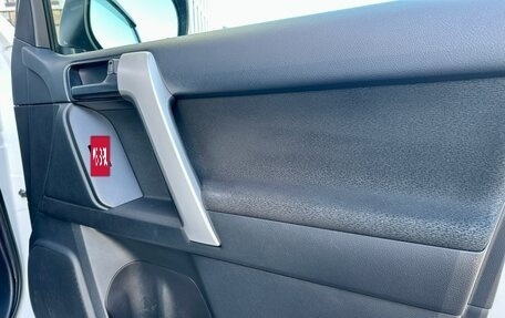 Toyota Land Cruiser Prado 150 рестайлинг 2, 2019 год, 4 099 000 рублей, 19 фотография