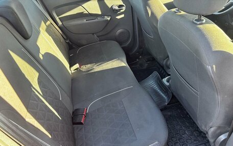 Renault Logan II, 2019 год, 1 100 000 рублей, 11 фотография