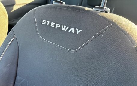 Renault Logan II, 2019 год, 1 100 000 рублей, 17 фотография