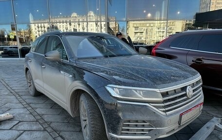 Volkswagen Touareg III, 2019 год, 4 400 000 рублей, 1 фотография