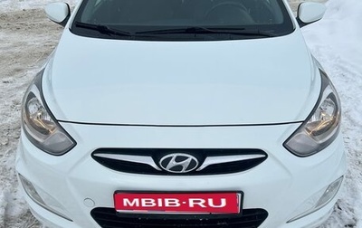 Hyundai Solaris II рестайлинг, 2011 год, 740 000 рублей, 1 фотография