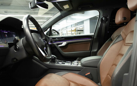 Volkswagen Touareg III, 2021 год, 4 999 000 рублей, 11 фотография