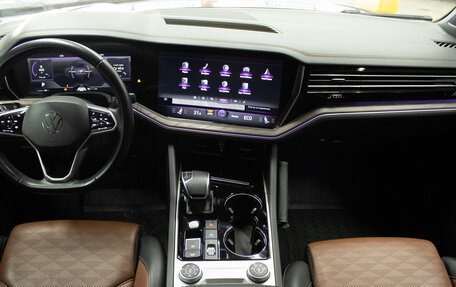 Volkswagen Touareg III, 2021 год, 4 999 000 рублей, 10 фотография