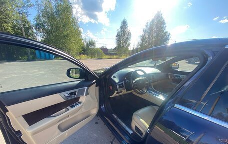 Jaguar XF I рестайлинг, 2014 год, 1 710 000 рублей, 11 фотография