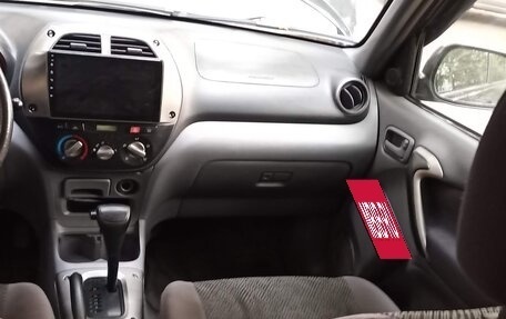 Toyota RAV4, 2001 год, 750 000 рублей, 8 фотография