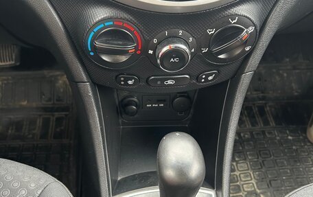 Hyundai Solaris II рестайлинг, 2011 год, 740 000 рублей, 15 фотография