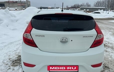 Hyundai Solaris II рестайлинг, 2011 год, 740 000 рублей, 7 фотография