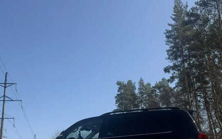 Toyota Land Cruiser 200, 2018 год, 5 900 000 рублей, 7 фотография