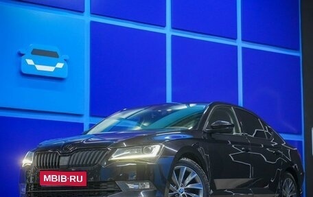 Skoda Superb III рестайлинг, 2018 год, 1 780 000 рублей, 1 фотография