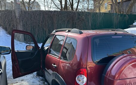 Chevrolet Niva I рестайлинг, 2012 год, 670 000 рублей, 6 фотография