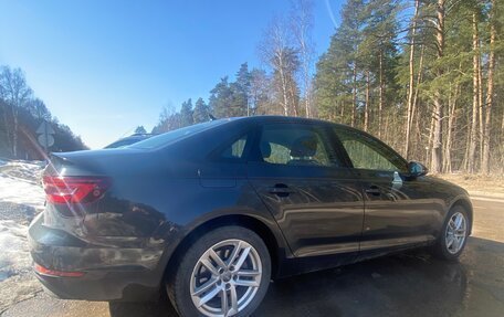 Audi A4, 2018 год, 1 750 000 рублей, 2 фотография